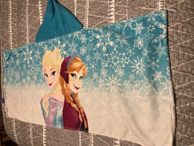 Disney Frozen Elsa & Anna Hooded Cape Bath Towel/Cover Up