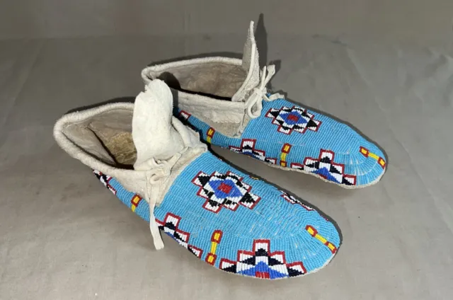 Vintage Native American Indian Plains Sioux Leather Beaded Moccasins Hand Sewn