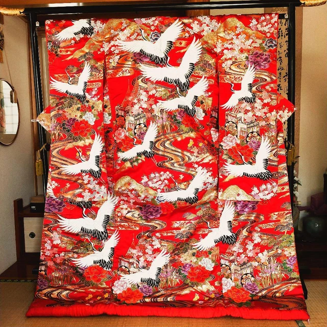 Uchikake Japanese Kimono Gorgeous gorgeous bride Classic Embroidered