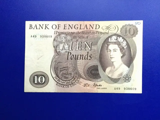 England £ 10  Banknote