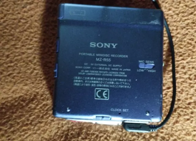 Lecteur enregistreur Minidisc Sony MZ-R55 CouleurBleu exellent état +casque Sony 3