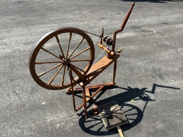 1800s Antique Wool Spinning Wheel