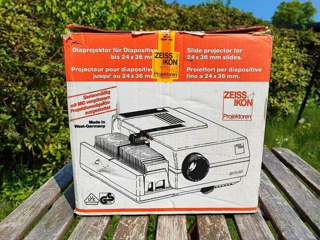 PROYECTOR DE DIAPOSITIVAS ZEISS IKON PARA DIAPOSITIVAS HASTA 24x36 MM