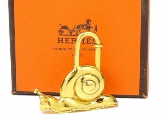 Hermes 1995 Limited Snail  Cadena Gold Keychain Keyring Bag Charm Accessory