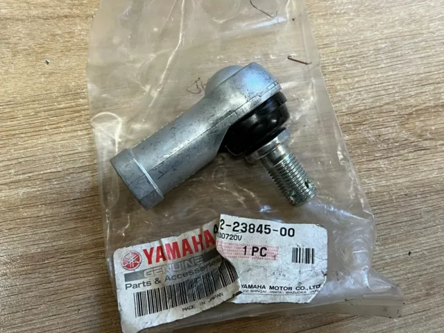 Une Rotule De Direction Yamaha Yfm 250 350 400 450 Grizzly 4S2-23845-00