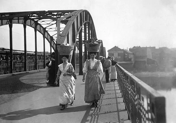 Young women carrying wicker baskets across the river Rhine -1910 OLD PHOTO