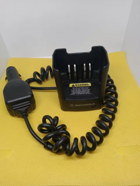 Motorola RLN4884B Vehicle/Car Battery Charger/Adapter 12V