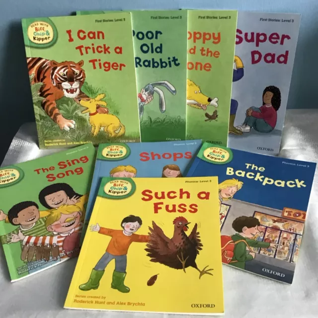 Read With Biff Chip & Kipper - Phonics & First Stories, 8 X Level 3 Books