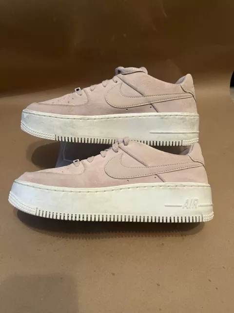 NIKE AIR FORCE 1 Low Bio Beige Metallic Silver Trainers Size UK 5