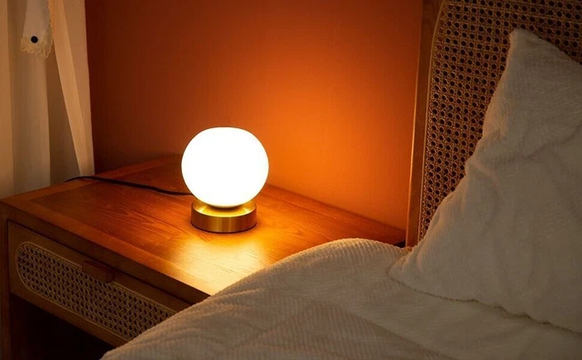 Lampada da tavolo moderna con sfera in vetro, comodino, comodino,...