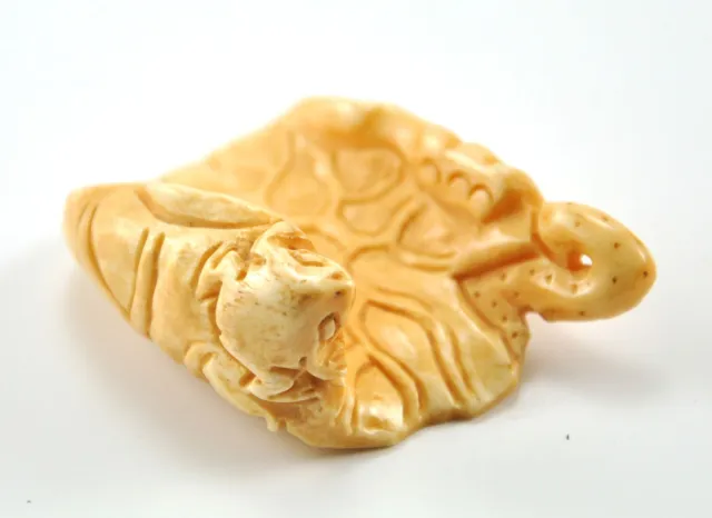Vintage Oriental Bone Carve Bead Disc Hand Carved Charm Pendant Frog Lilypad