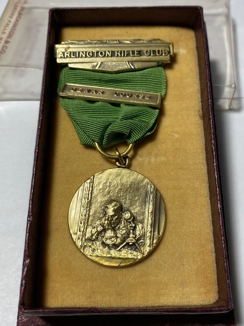 Vintage Arlington Rifle Club Dewar Course C.L. Robinson Medal