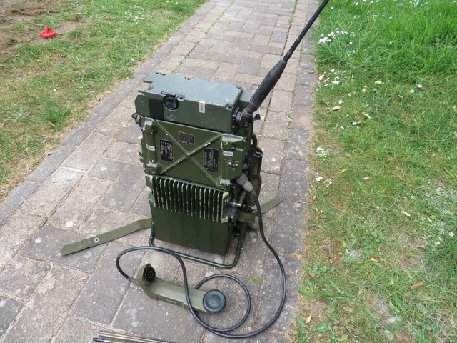 CLANSMAN PRC 352 With Battery / Handset/ Cary Frame --In Very Good ...