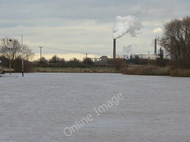 Photo 6x4 River Trent at Averham Weir Newark-on-Trent This is the navigab c2009