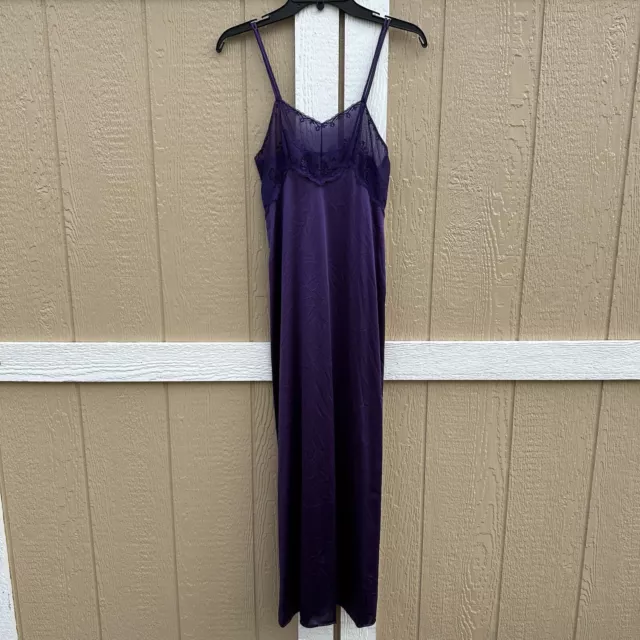 JC Penney Vintage Long Satin Nylon Nightgown Purple Lace Women’s Size XS