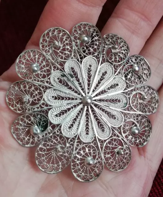 Broche ancienne en argent filligranne