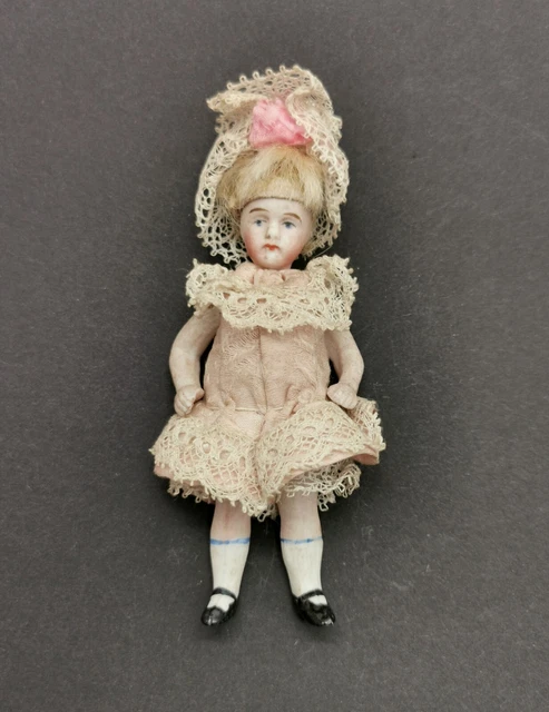 ANCIENNE POUPÉE MIGNONETTE tête et membres en biscuit EUR 35,00 - FR