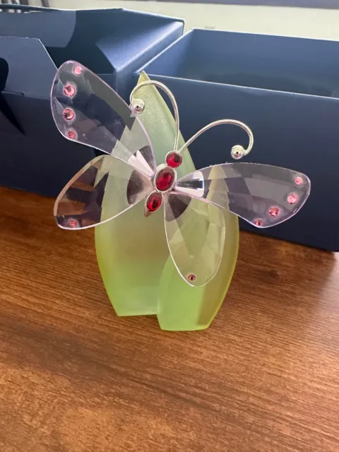 Swarovski Crystal Paradise Butterfly Acara Violet Figurine With Leaf Display