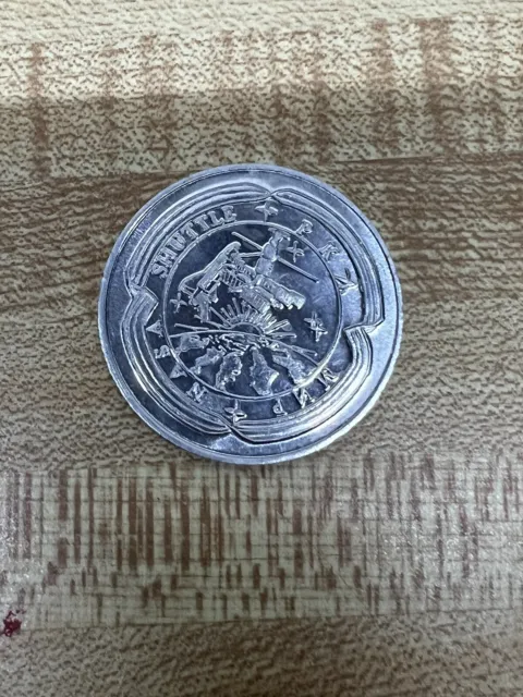 Shuttle Atlantis Russian Space Station Mir Medallion NASA Commemorative Coin 