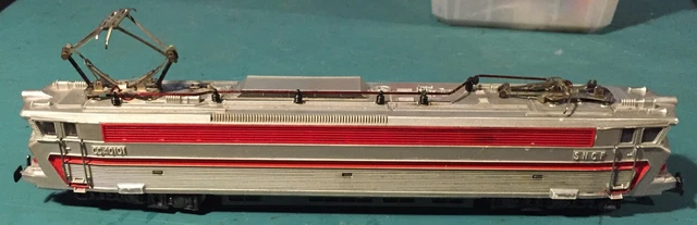 REF 3575 - JOUEF UNE CAISSE DE LOCOMOTIVE JOUEF CC 40101 HO - CC2RA