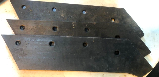 3 - Allis Chalmers 14" Plow Points 70572182