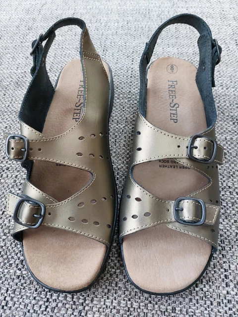 LADIES NEW LEATHER Free Step Bronze Sandals Size 8 By Grosby