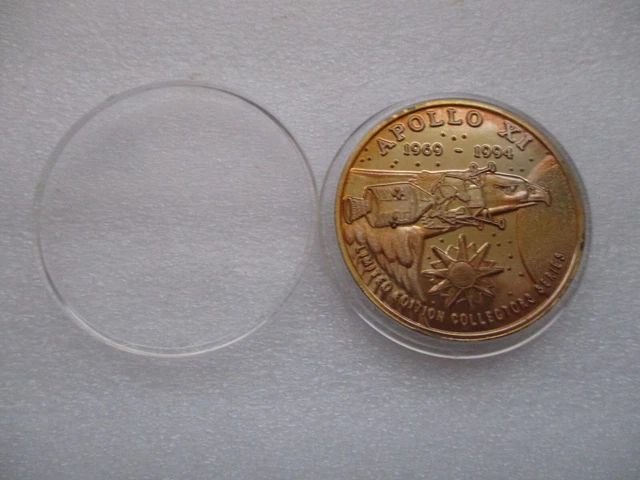 Nasa Apollo 11 (25Th Anniversary) .999 Silver Limited Edition #0823 - Encapsuled