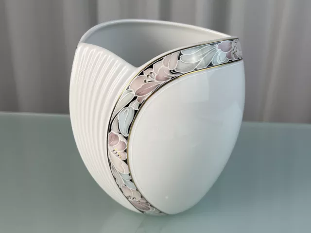 Kaiser Vase en Porcelaine 19 Cm. 1 Choix - en Parfaite Condition
