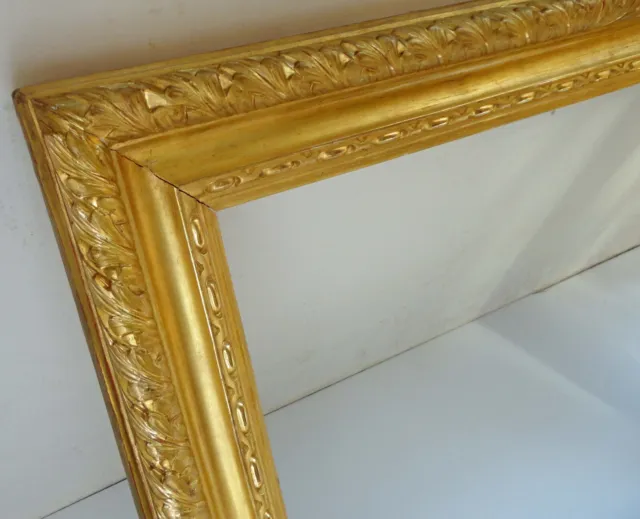 ANTICA CORNICE IN LEGNO,DORATURA A FOGLIA ORO ZECCHINO (81 x 61 cm)