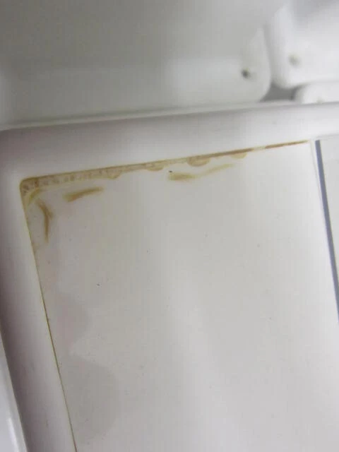 4 organizzatori in plastica vuoti da montaggio a parete con quattro scomparti... Coperto 2