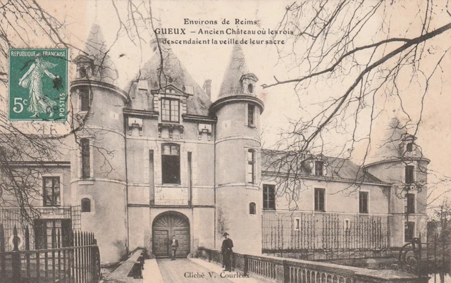 CPA 51 Environs de REIMS GUEUX Ancien Chateau ou les Rois Descendaient la vieill