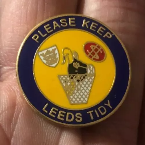 Leeds Rhinos Rugby League Please Keep Leeds Tidy ! Enamel Pin Badge