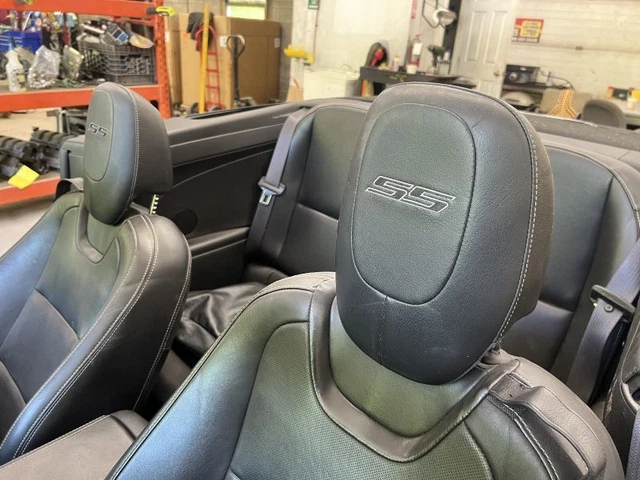 CAMARO    2011 Headrest 136271