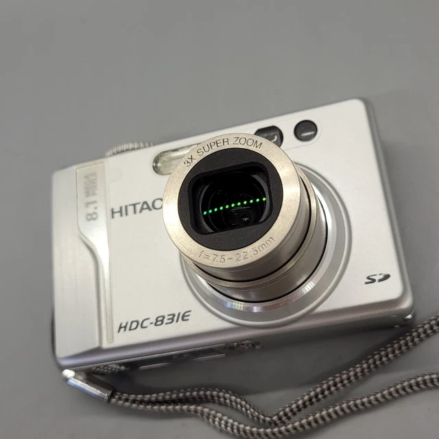 Hitachi HDC-831E 8,1 megapixel fotocamera digitale compatta argento testato 8
