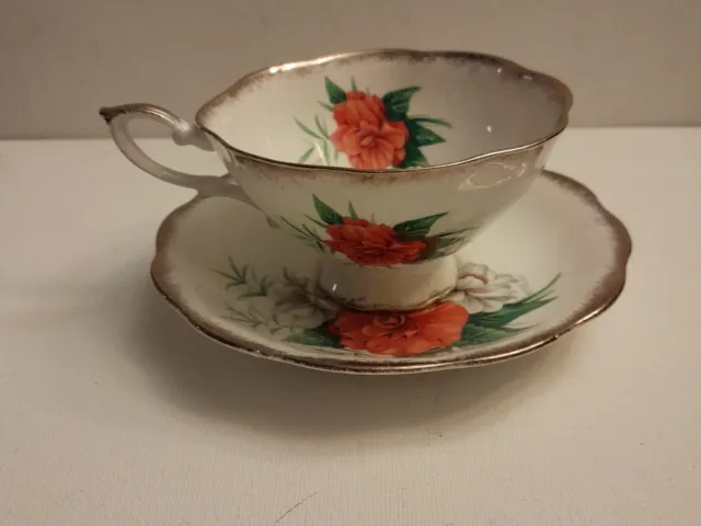 Royal Standard Bone China England "Radiance"  Teacup & Saucer -   (Lot 18)