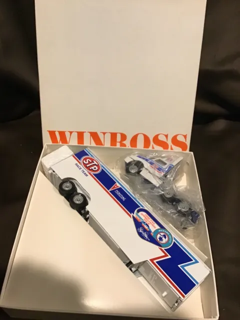 Winross Die Cast Truck Richard Petty STP Race Team 1992 Fan Appreciation Tour