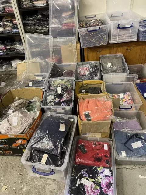 40 Mixed Clothing Items BNWT  Market Re-sell  Branded Clothing Make ££££,s
