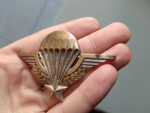 Insigne Militaire Ancien - Dragon Romainville 1771 - France - Médaille Armure