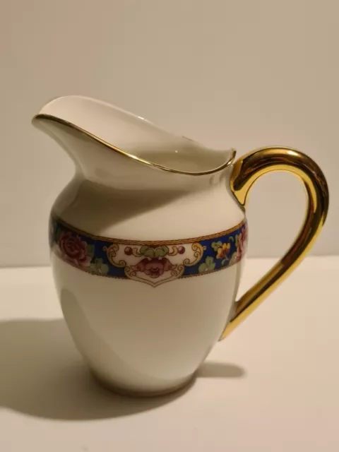 Pot à lait en Porcelaine de Limoges Lafarges décor Frise florale
