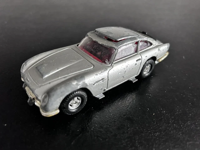 Corgi CC04314 James Bond - Aston Martin DB5 - No Time To Die, grijs, 20,32 x 10,16 x 10,16 cm Corgi CC04314 James Bond - Aston Martin DB5 - No Time To Die, grijs, 20,32 x 10,16 x 10,16 cm