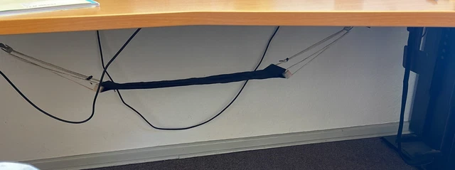 Neu Schwarz Premium Hängematte Büro Schreibtisch Fußstütze Tisch Reise Ablage