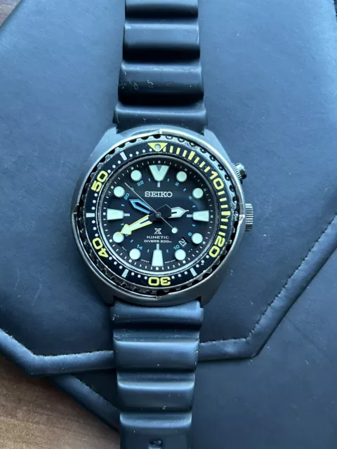 Seiko Prospex SUN021 Kinetic 5M85-0AB0 GMT Air Divers 200m Black Silver Watch!!!