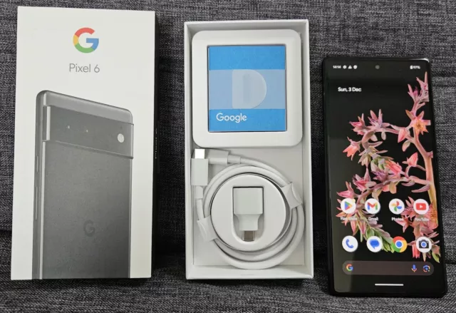 Google Pixel 6 - Stormy Black, 128GB (Unlocked)