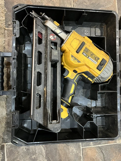 Dewalt 1st fix sales nail gun type 3