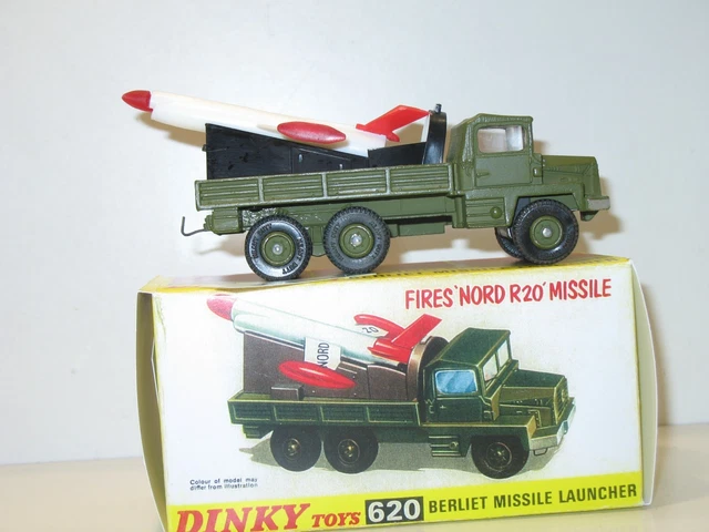 CAMION LANCE MISSILE militaire , dinky toys EUR 20,00 - FR