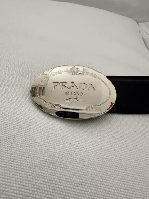 Cintura Prada, vintage anni 90/2000 con fibbia argentata con logo