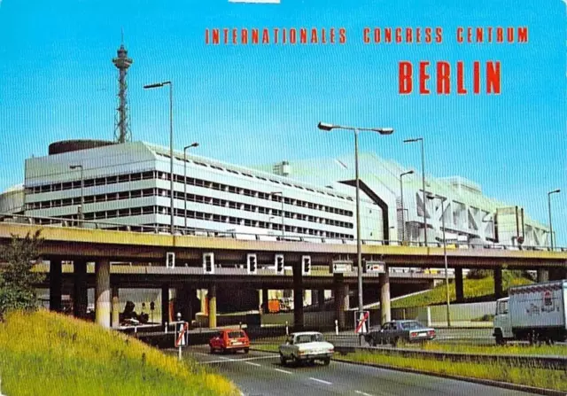 Berlin AK Stadtautobahn am ICC Vverkehr Oldtimer Ansichtskarte gelaufen um 1980