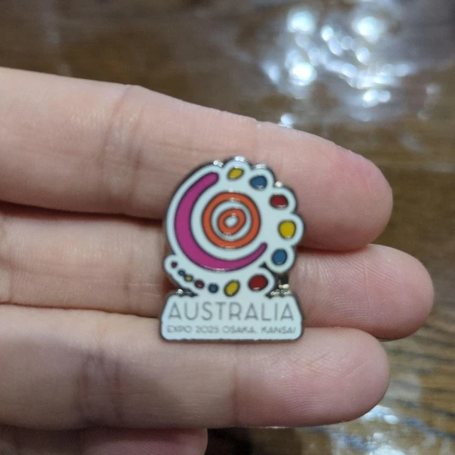 OSAKA EXPO AUSTRALIA Pavilion Staff Pins Magnet Flag 2 Piece
