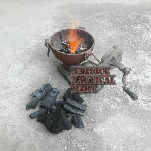 Four de forge antique de forgeron avec poignée de type pédale de... 3