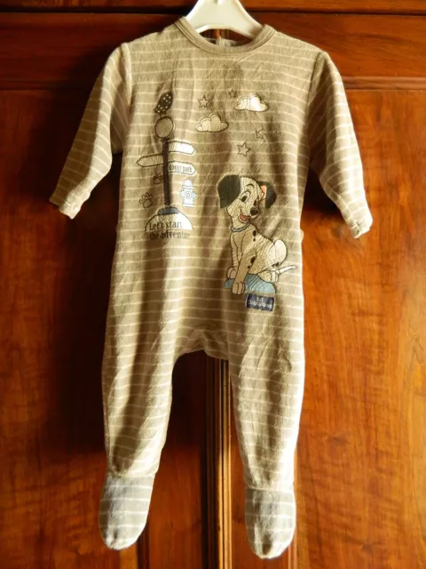 Pyjama en velours bébé  T 6 mois "Disney"